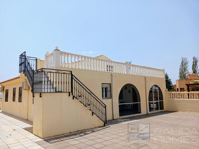 Villa Los Morillos : Resale Villa for Sale in Albox, Almería