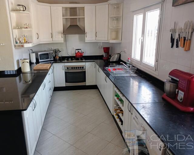 Villa Los Morillos : Resale Villa for Sale in Albox, Almería