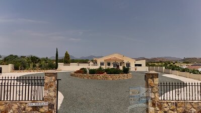 Villa Los Morillos : Resale Villa in Albox, Almería
