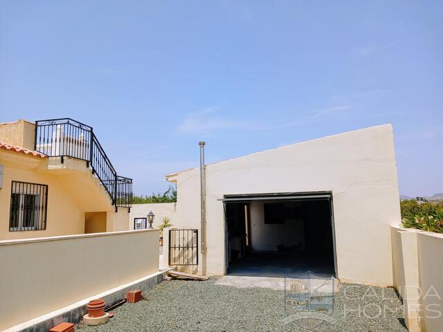 Villa Los Morillos : Resale Villa for Sale in Albox, Almería