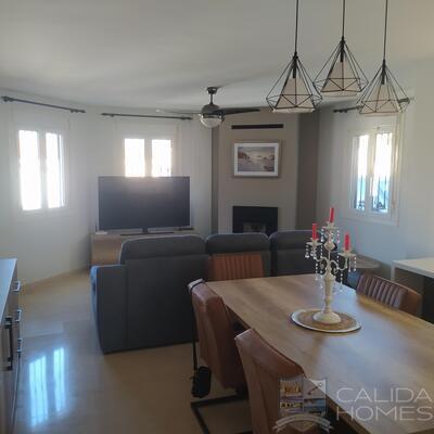 Villa Calma: Resale Villa in Arboleas, Almería