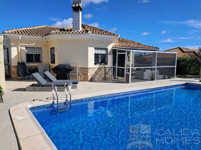 Villa Cameo: Resale Villa in Arboleas, Almería