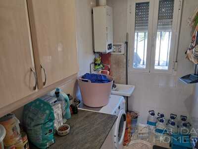 Villa Cameo: Resale Villa in Arboleas, Almería