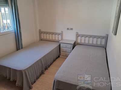 Villa Cameo: Resale Villa in Arboleas, Almería