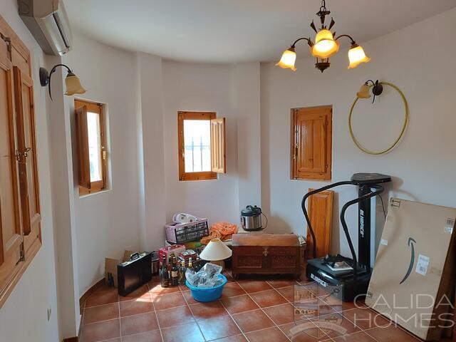 Villa Campion : Resale Villa for Sale in Arboleas, Almería