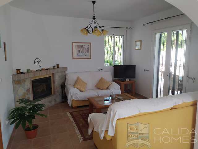 Villa Carob : Resale Villa for Sale in Arboleas, Almería