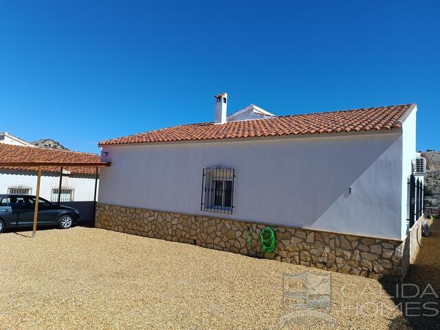 Villa Cassia: Herverkoop Villa te Koop in Arboleas, Almería