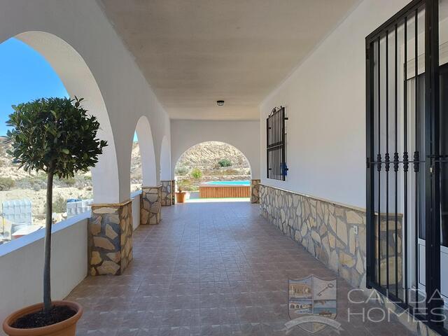 Villa Cassia: Herverkoop Villa te Koop in Arboleas, Almería