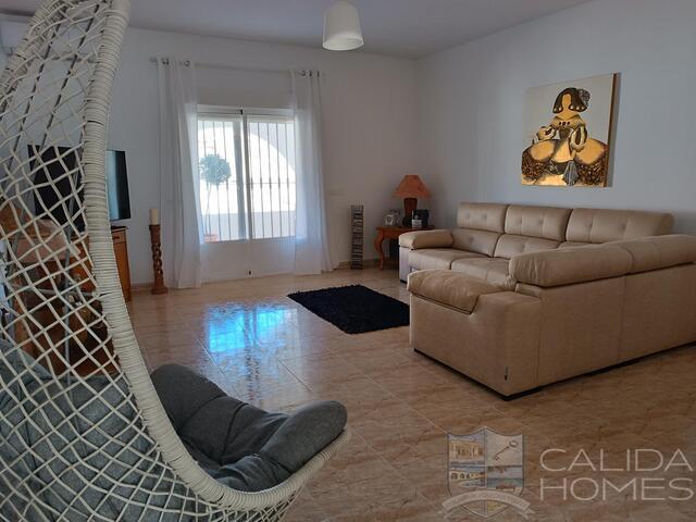 Villa Cassia: Revente Villa à vendre dans Arboleas, Almería