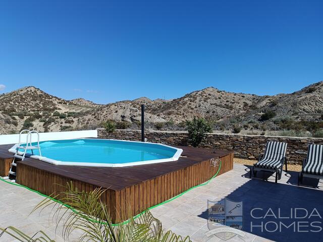 Villa Cassia: Resale Villa for Sale in Arboleas, Almería