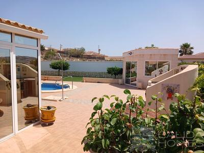 Villa Cerezaa: Resale Villa in Arboleas, Almería