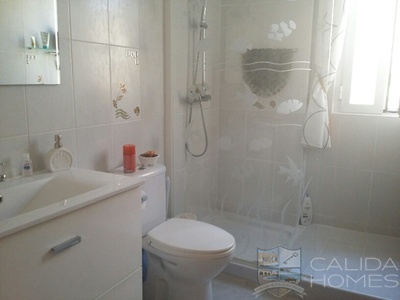 Villa Fern: Resale Villa in Arboleas, Almería