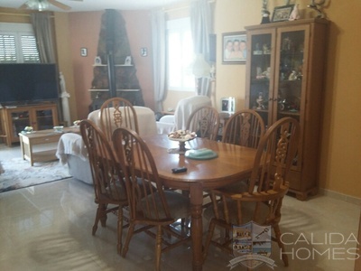 Villa Fern: Resale Villa in Arboleas, Almería