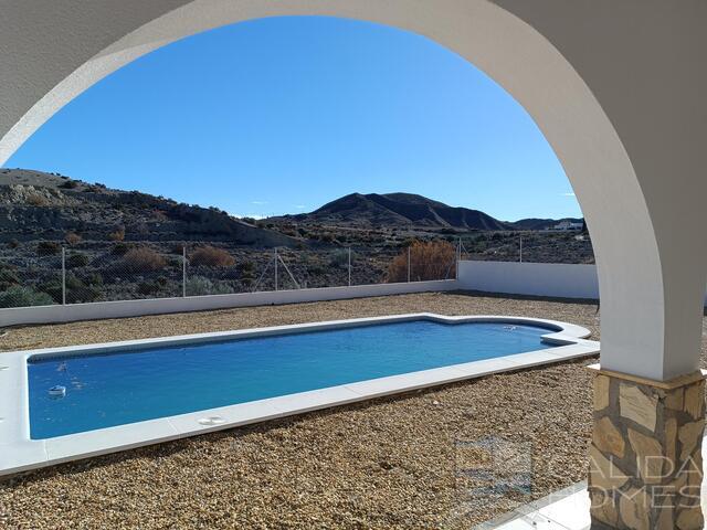 Villa Chica : Revente Villa à vendre dans Arboleas, Almería