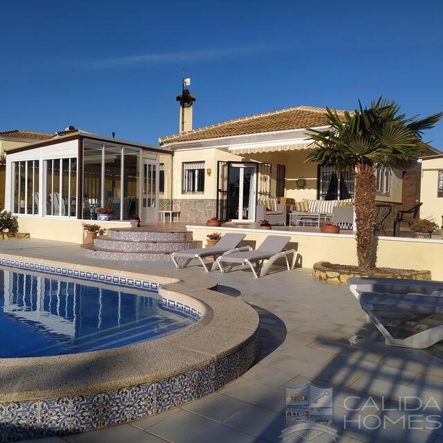 Villa Honeysuckle 1: Resale Villa for Sale in Arboleas, Almería