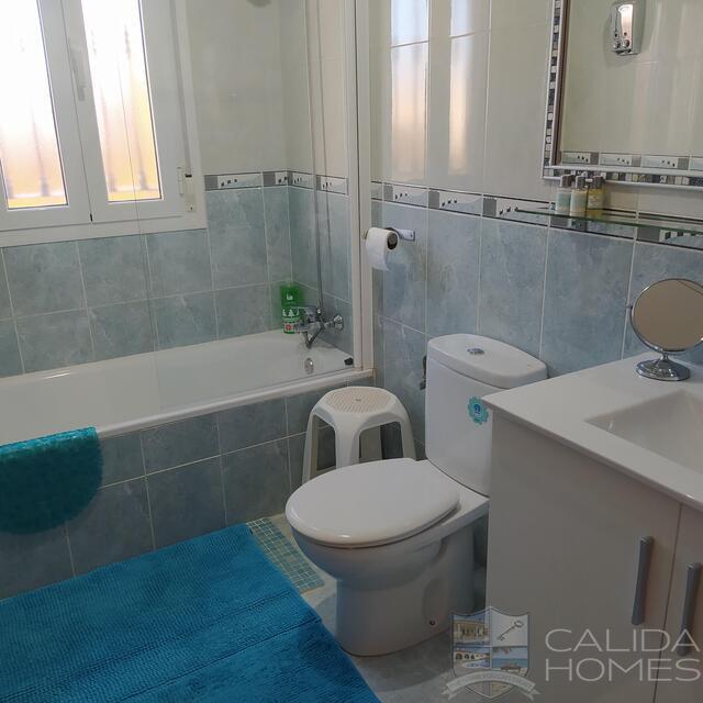 Villa Honeysuckle 1: Resale Villa for Sale in Arboleas, Almería