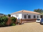 Villa Cilantro: Resale Villa for Sale in Cantoria, Almería