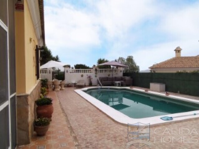 Villa Clematis : Resale Villa for Sale in Arboleas, Almería