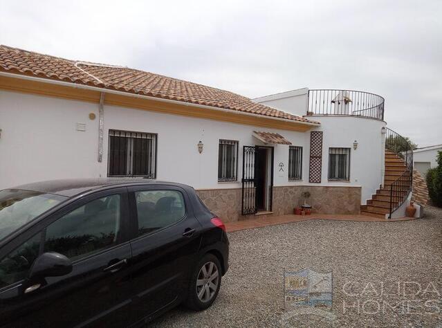 Villa Clivia: Resale Villa for Sale in Arboleas, Almería