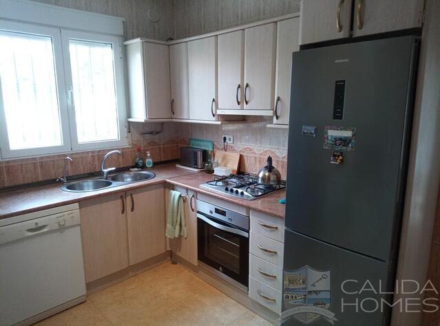Villa Clivia: Resale Villa for Sale in Arboleas, Almería