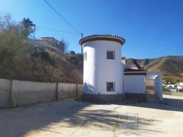 villa colorados: Herverkoop Villa te Koop in Arboleas, Almería