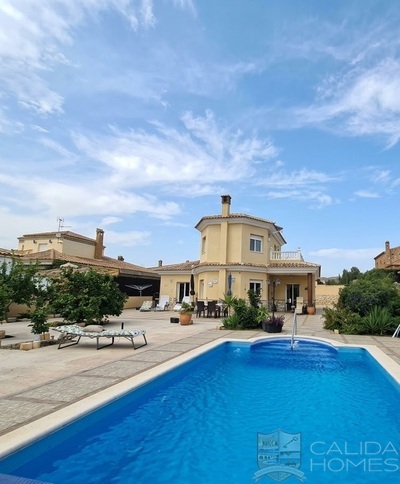 Villa Conchi: Resale Villa in Arboleas, Almería Villa Conchi: Resale Villa in Arboleas, Almería