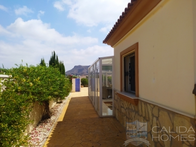 Villa Coral : Resale Villa for Sale in Arboleas, Almería