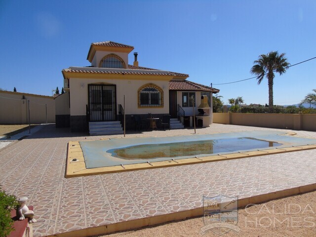 Villa Crimson: Resale Villa for Sale in Albox, Almería