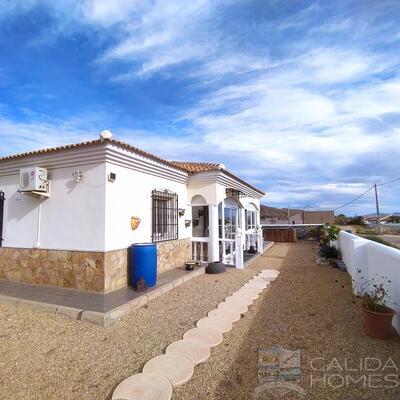 Villa Crystal : Herverkoop Villa in Arboleas, Almería