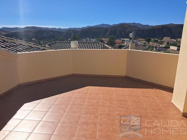 Villa Cupida: Resale Villa for Sale in Arboleas, Almería