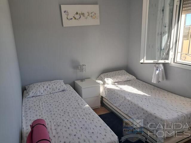 Villa Cupida: Resale Villa for Sale in Arboleas, Almería