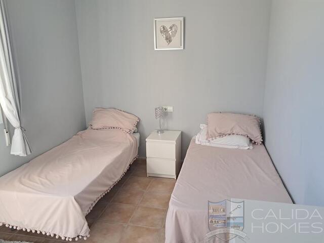 Villa Cupida: Resale Villa for Sale in Arboleas, Almería