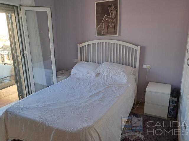 Villa Cupida: Resale Villa for Sale in Arboleas, Almería
