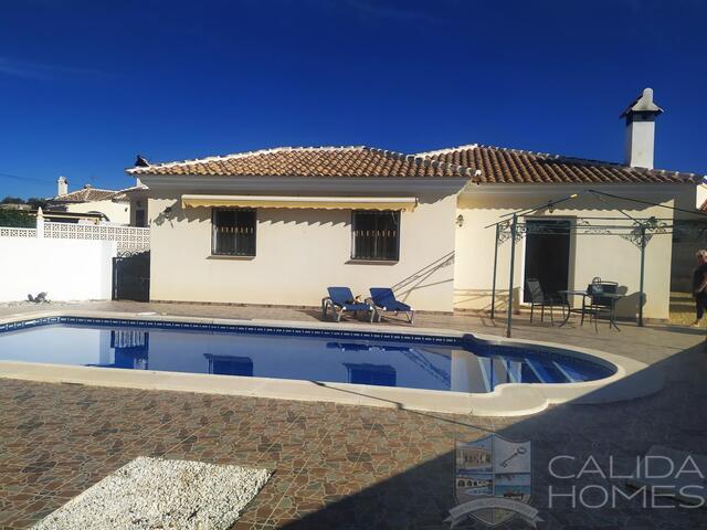 Villa Daisy : Resale Villa for Sale in Arboleas, Almería