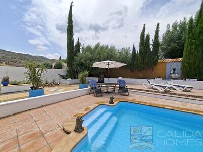 Villa de Luces: Resale Villa in Arboleas, Almería