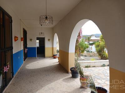 Villa De Suenos: Resale Villa in Arboleas, Almería