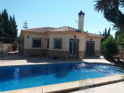 Villa de Yuccas : Resale Villa in Arboleas, Almería