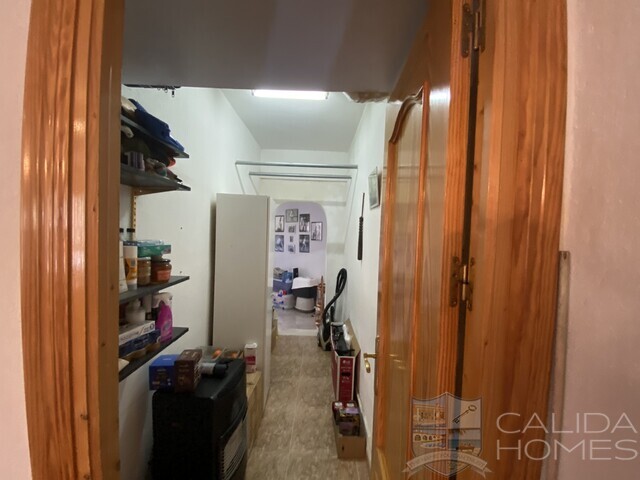 Villa Del Carmen : Resale Villa for Sale in Somontin, Almería