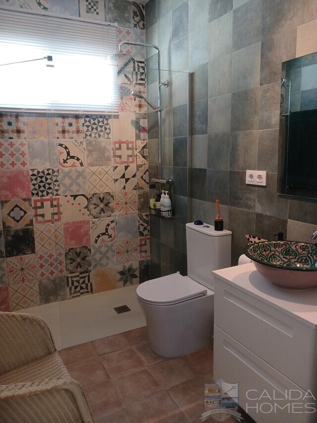 Villa Delight : Resale Villa for Sale in Arboleas, Almería