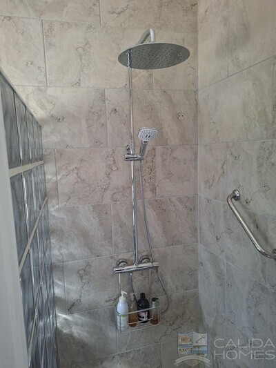 Villa Delight : Resale Villa in Arboleas, Almería