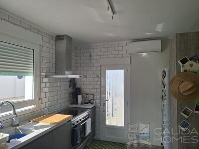 Villa Delight : Resale Villa in Arboleas, Almería