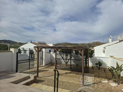 Villa Delight : Resale Villa in Arboleas, Almería