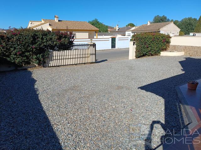 Villa Delphus : Resale Villa for Sale in Arboleas, Almería