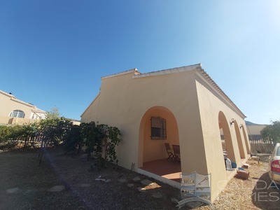 Villa Divina : Resale Villa in Albanchez, Almería
