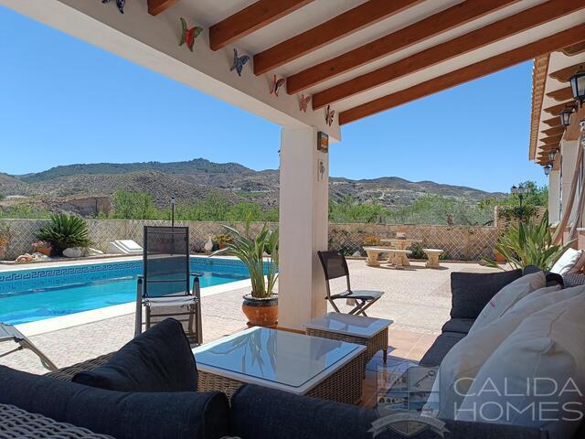 Villa Dragonfly : Resale Villa for Sale in Arboleas, Almería