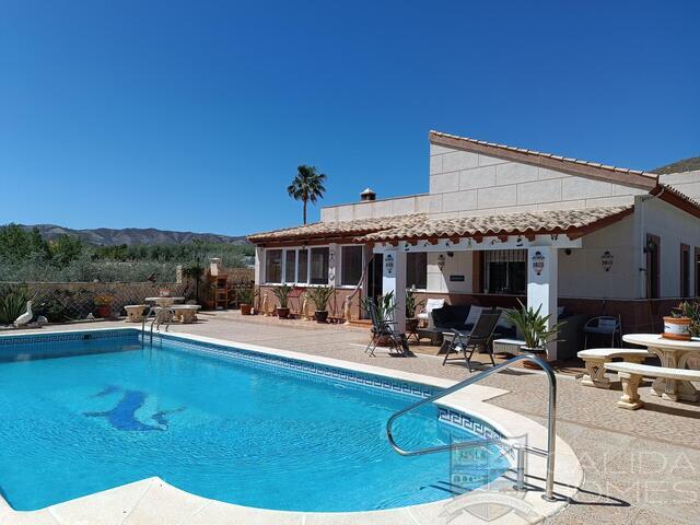 Villa Dragonfly : Herverkoop Villa te Koop in Arboleas, Almería