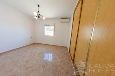 Villa Dulce : Resale Villa in Arboleas, Almería