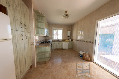 Villa Dulce : Resale Villa in Arboleas, Almería