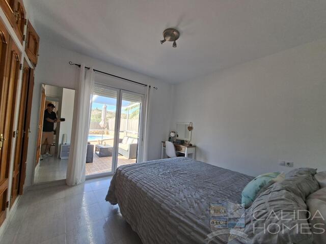 Villa Dulce Suenos : Resale Villa for Sale in Arboleas, Almería