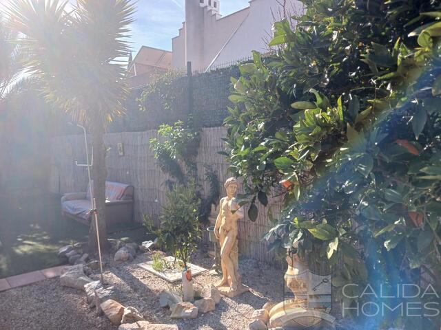 Villa Elefante : Resale Villa for Sale in La Alfoquia, Almería